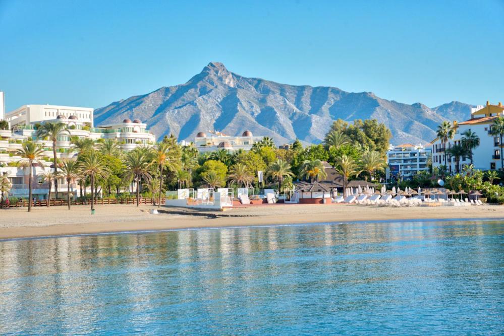 마르베야 Playas Del Duque, Puerto Banus, Golf .Playa Y Compras 아파트 외부 사진