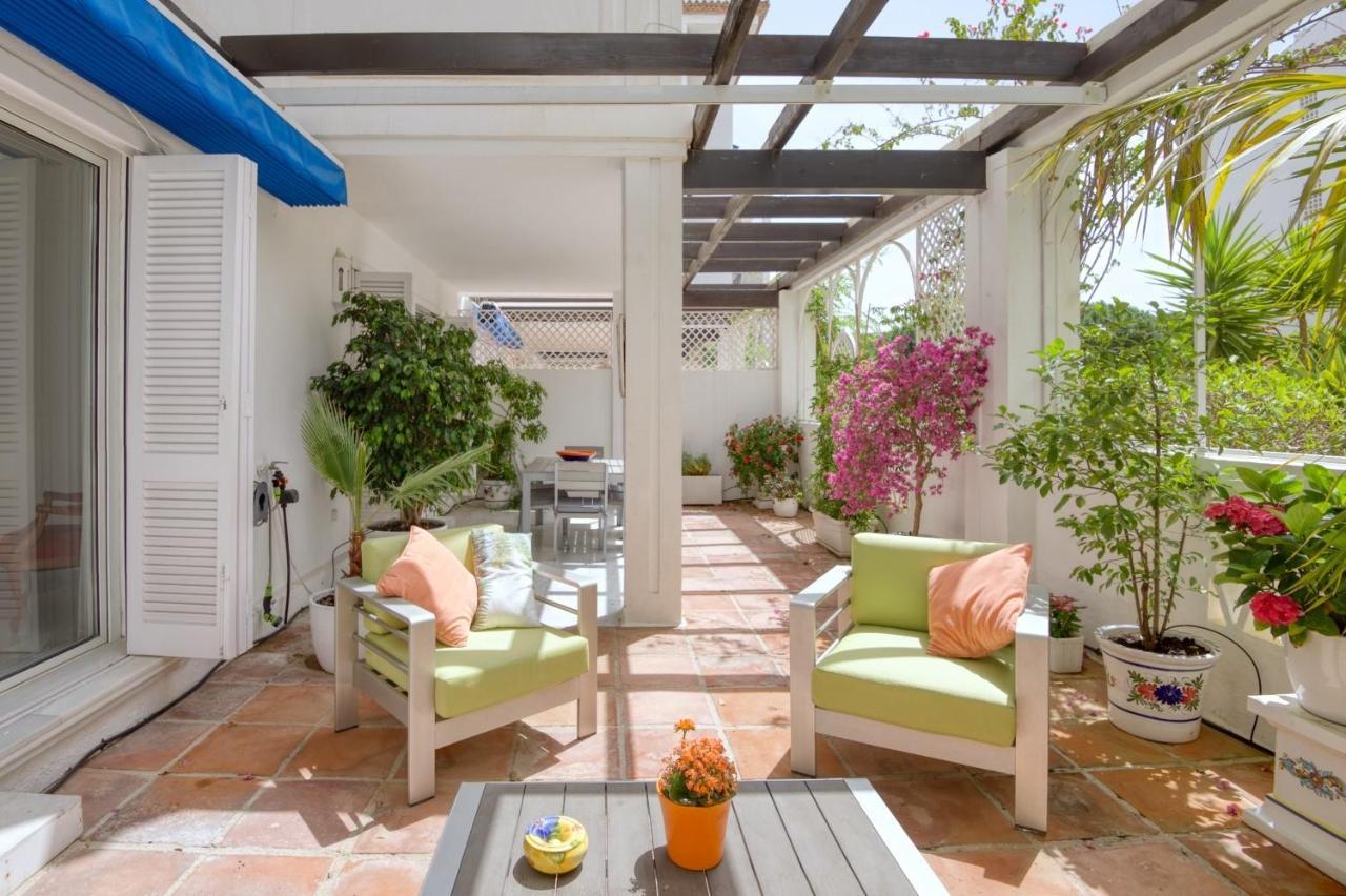 마르베야 Playas Del Duque, Puerto Banus, Golf .Playa Y Compras 아파트 외부 사진