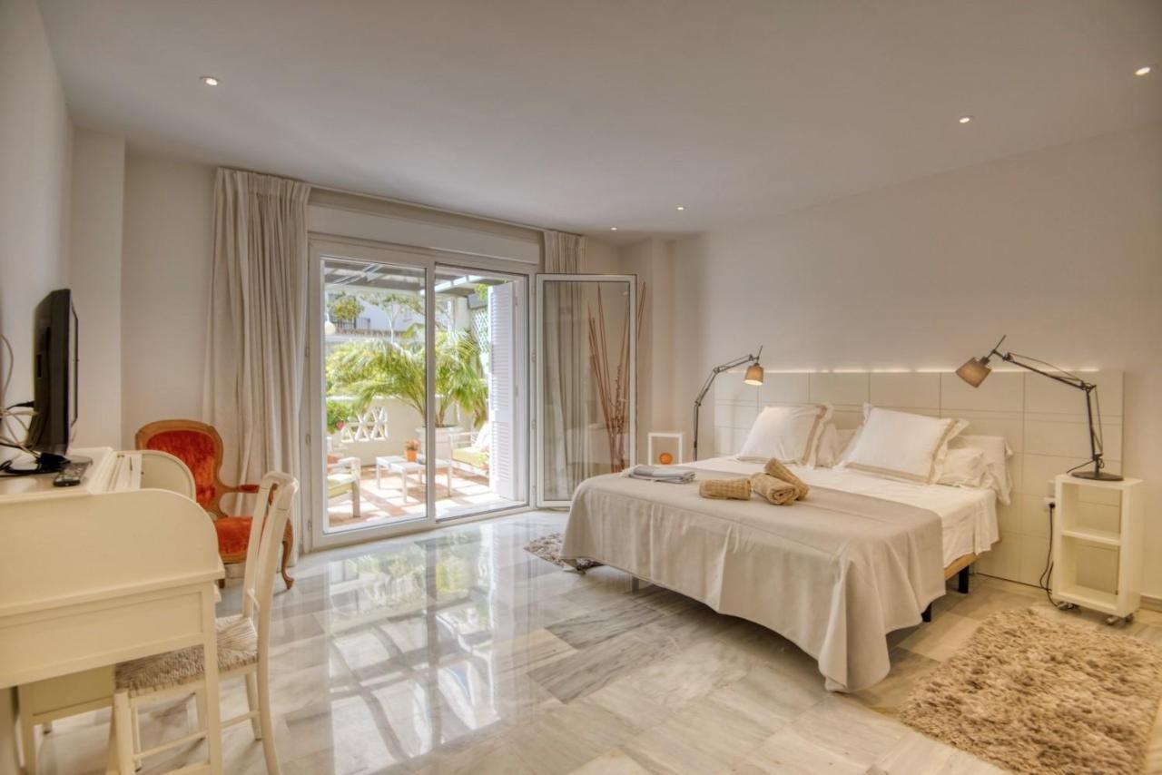 마르베야 Playas Del Duque, Puerto Banus, Golf .Playa Y Compras 아파트 외부 사진