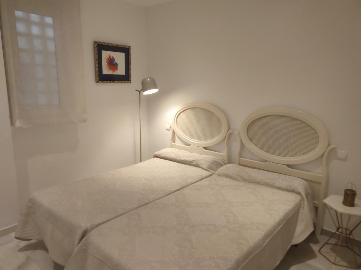 마르베야 Playas Del Duque, Puerto Banus, Golf .Playa Y Compras 아파트 외부 사진
